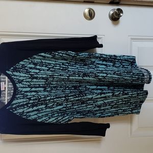 LuLaRoe Randy tee L